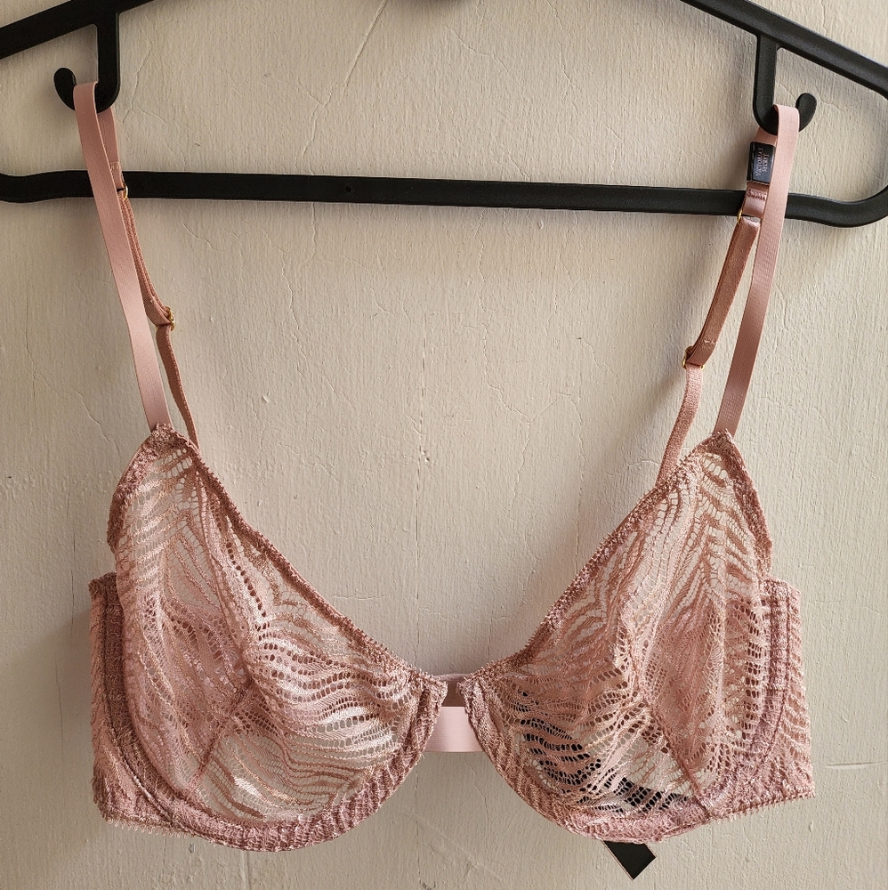 VICTORIA'S SECRET Unlined Zebra Lace Demi Bra, Color Demure Pink, Size 32D, NEW